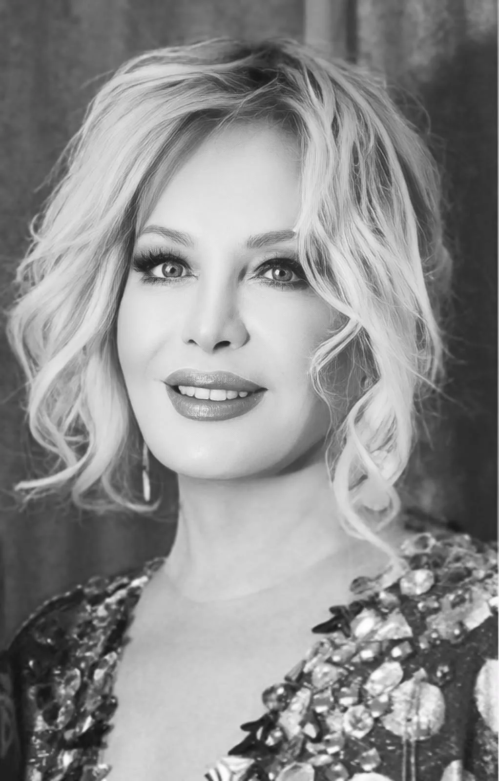 Emel Sayın