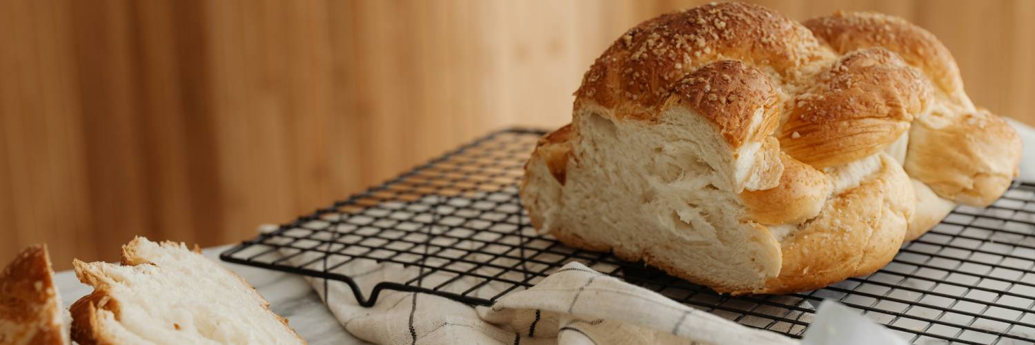 Fırın Lezzetinde: Evde Kolay Ekmek Tarifi