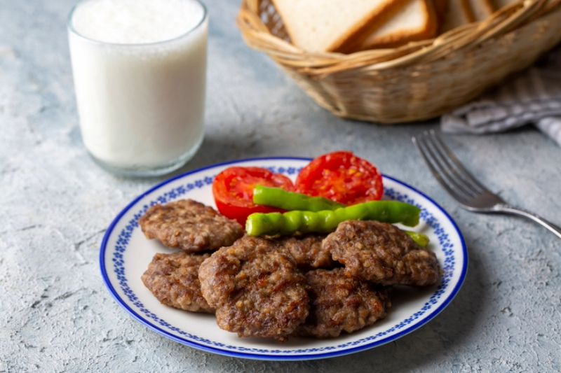 Airfryer'da Lezzetli Köfte Yapımı ve Tarif Sonrası Pratik Airfryer Temizliği