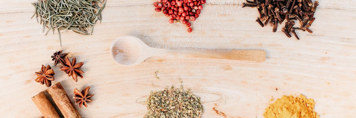 Karaca Baharat Setleri ile Sofra Düzeni ve Kolay Saklama