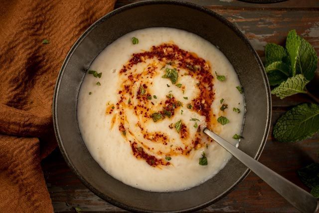 Yoğurtlu Tarhana Çorbası